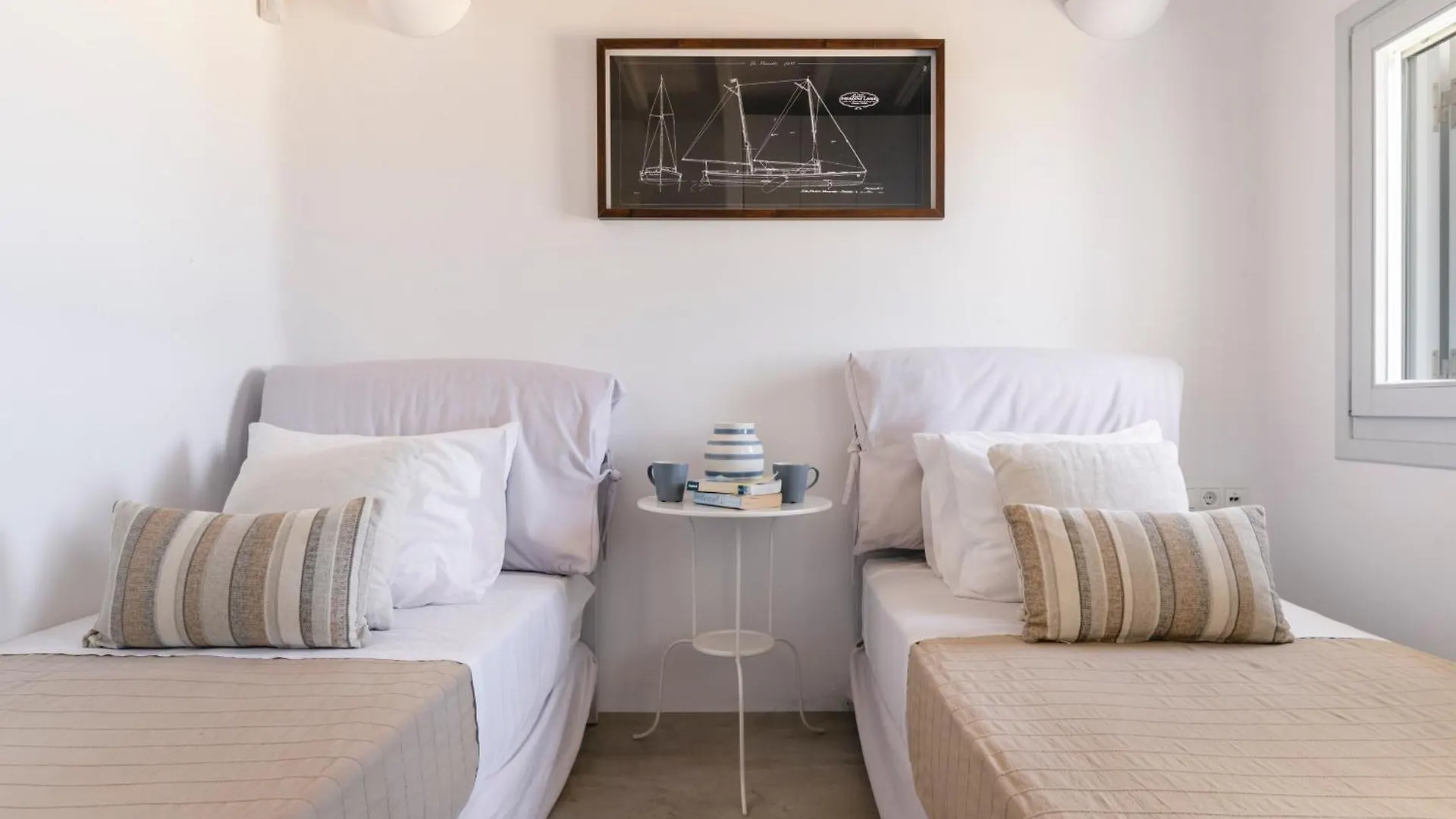 Luxury Villa With Stunning Views Above Kalo Livadi Mykonos Town Griechenland