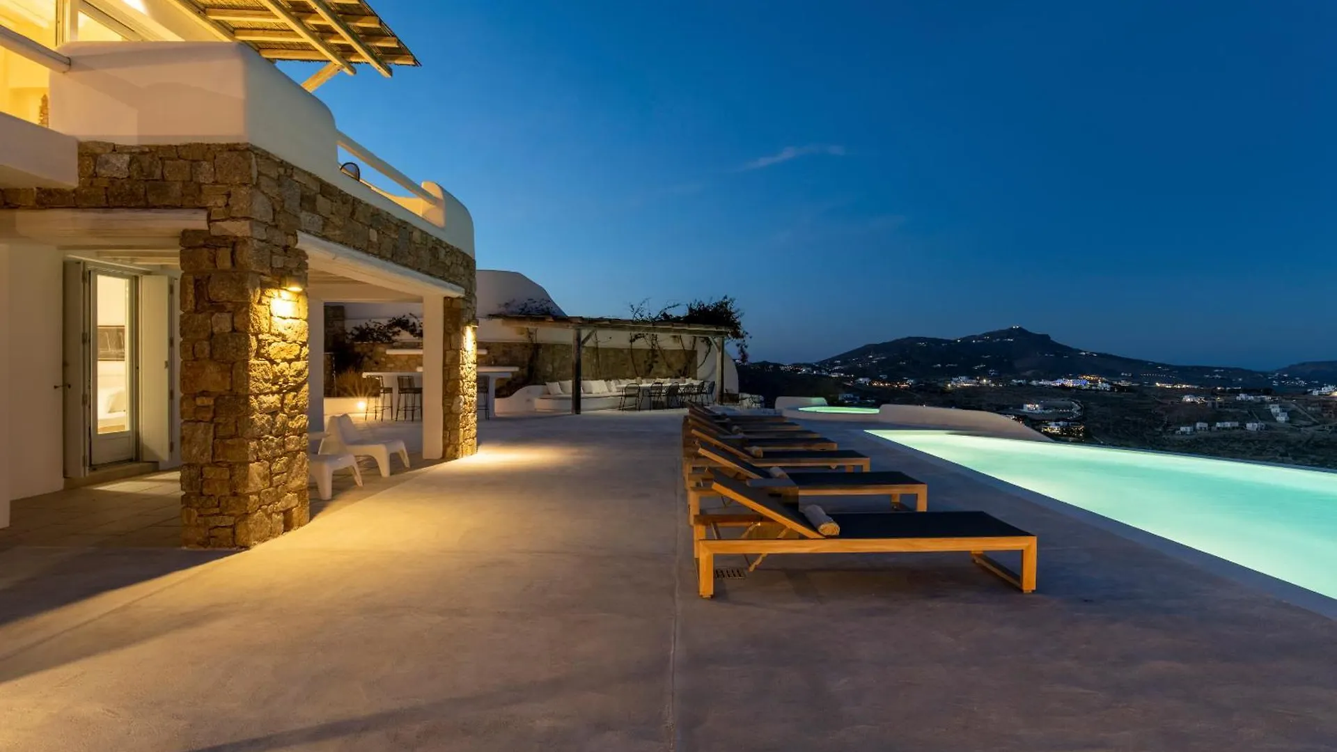 Luxury Villa With Stunning Views Above Kalo Livadi Mykonos Town